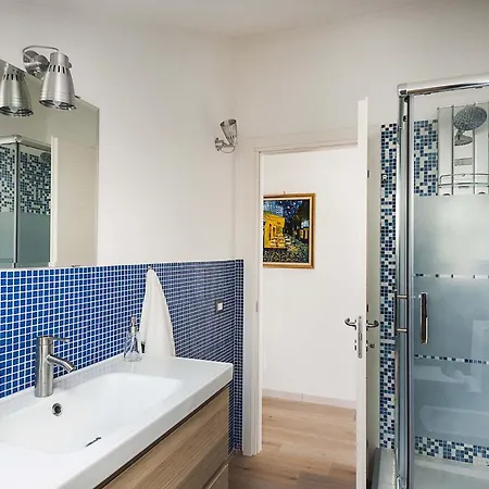 Alyssa Apartman *