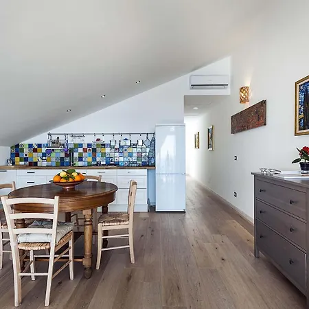 Alyssa Apartman *